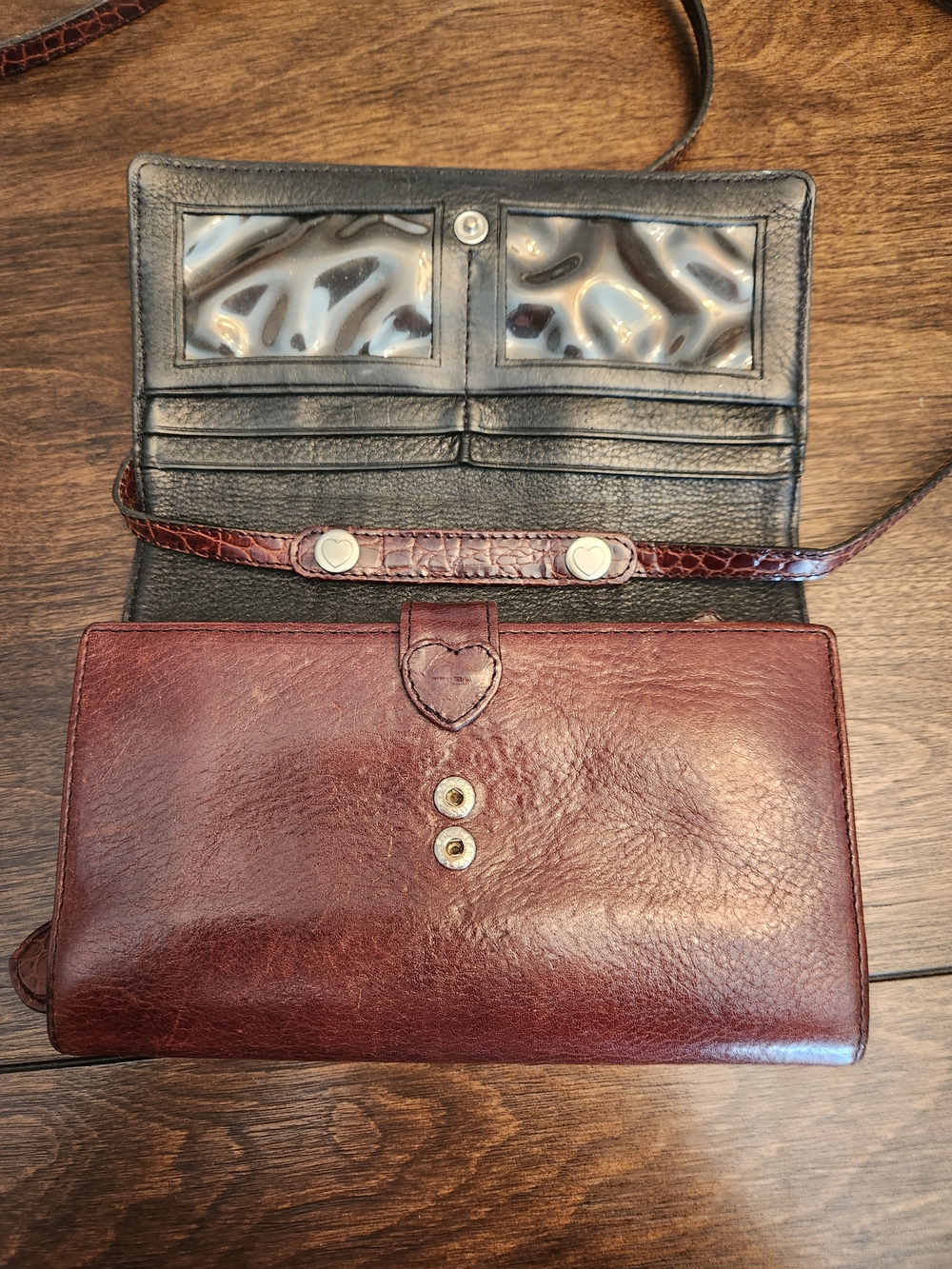 Brighton Brown Croc-Embossed Leather Crossbody Bag with Silver Accent - Picture 6 of 12